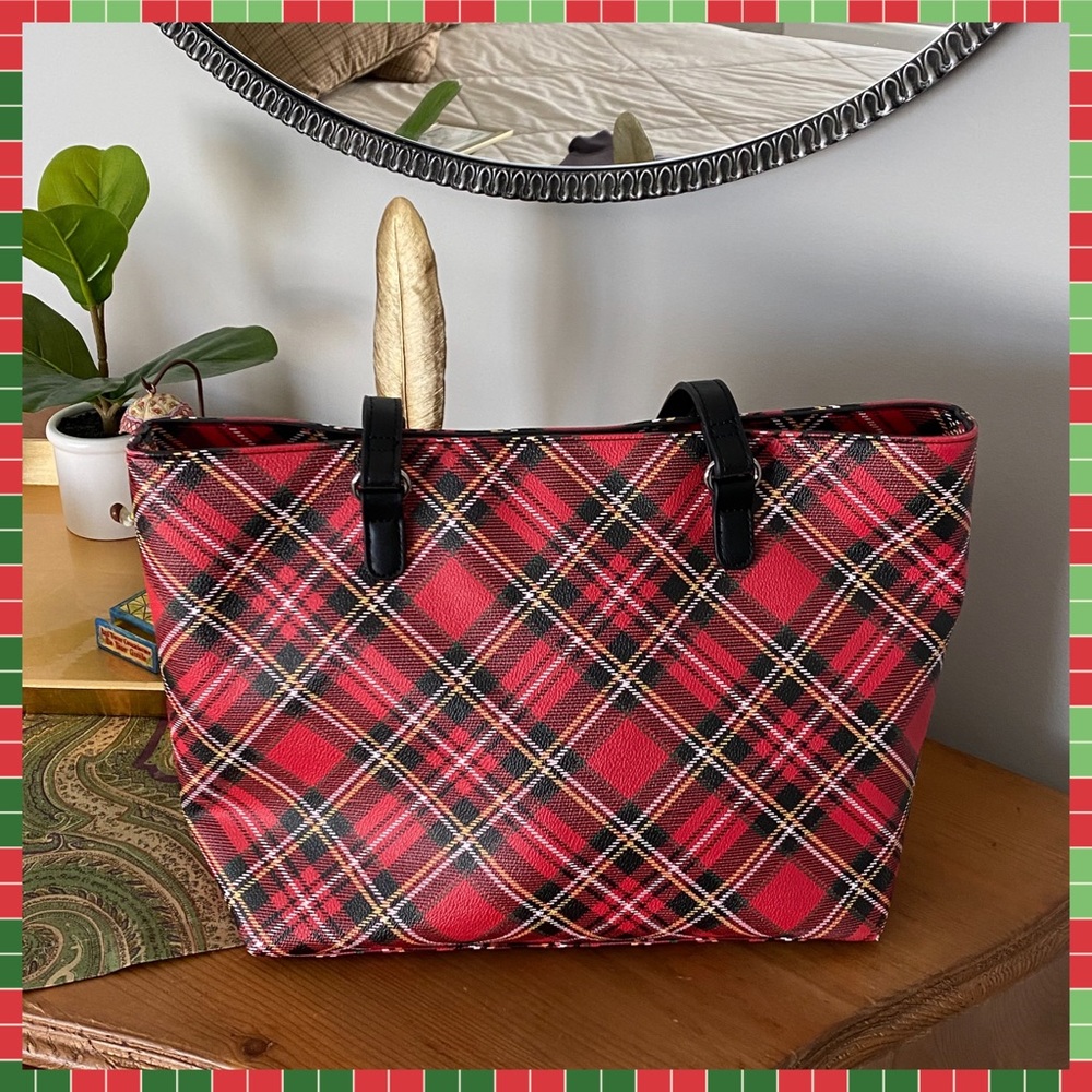 KIM ROGERS CHRISTMAS PLAD MED TOTE